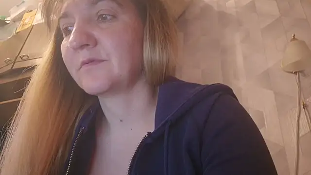 EstrellaWalters online show from 04-21-26, 08:42