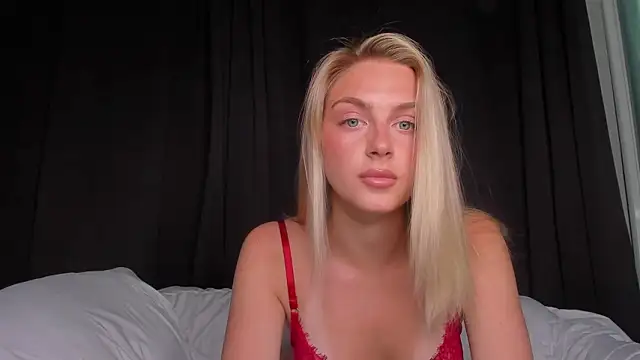 Snapshot of pretty_girlnextdoor chatting on 03-20-26, 02:38 pretty girlnextdoor online show from 03-20-26, 02:38