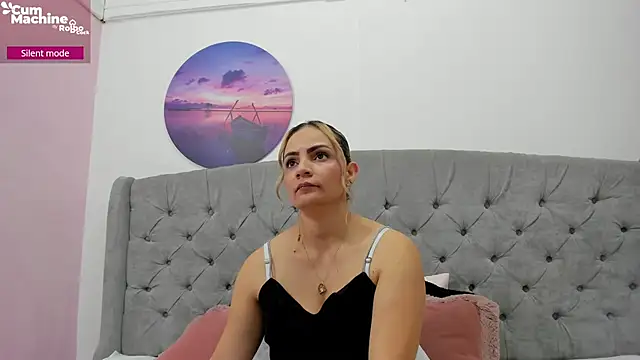 Valesskahall online show from 11-17-25, 12:11