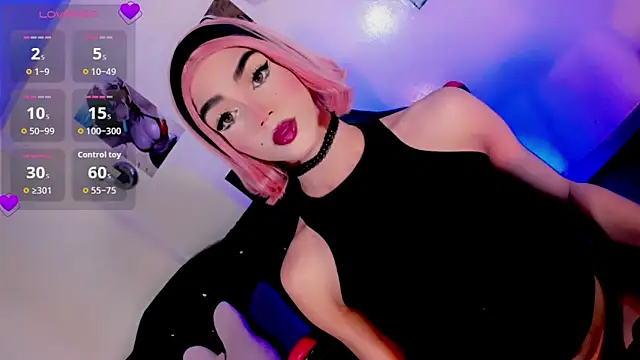 Elissa taylor  online show from 10-13-25, 07:14