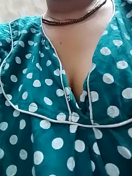 Snapshot of jiyahot1432 chatting on 02-19-25, 02:55 jiyahot1432 online show from 02-19-25, 02:55