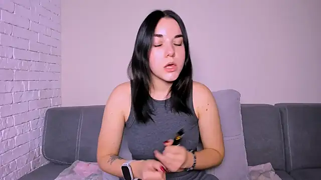 Snapshot of Kate_Ree chatting on 10-13-25, 04:56 Kate Ree online show from 10-13-25, 04:56