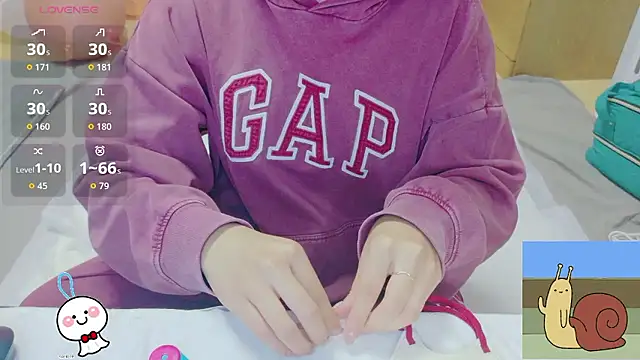 Snapshot of _usya_2525 chatting on 05-24-26, 02:44 usya 2525 online show from 05-24-26, 02:44