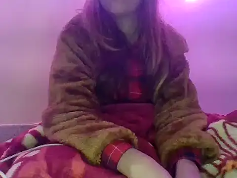 Snapshot of your_Shanvi chatting on 12-25-24, 05:26 your Shanvi online show from 12-25-24, 05:26