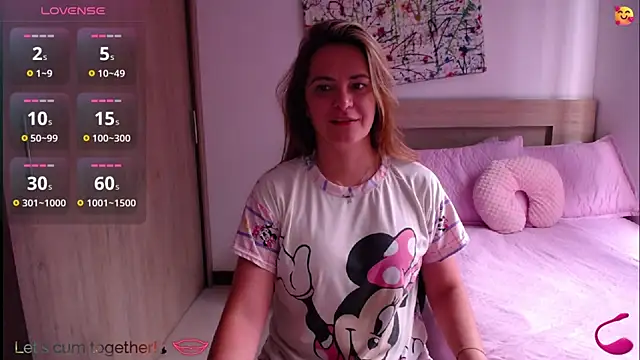 ParisW online show from 09-22-25, 12:40