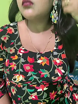 Snapshot of Ayesha_mahi chatting on 05-30-26, 08:00 Ayesha mahi online show from 05-30-26, 08:00
