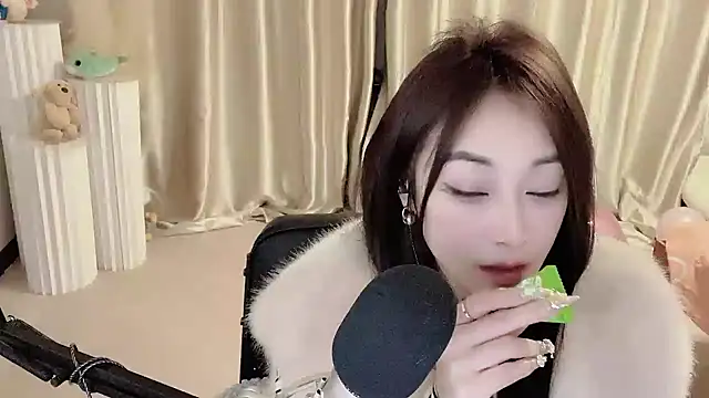 Daisy-77 online show from 01-09-25, 09:26