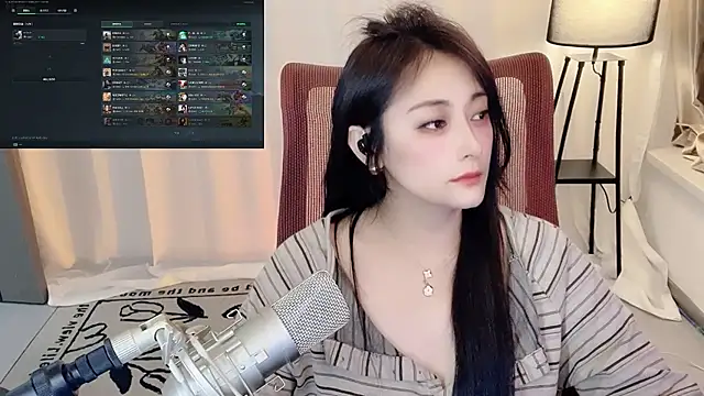 Daisy-77 online show from 05-20-26, 01:06