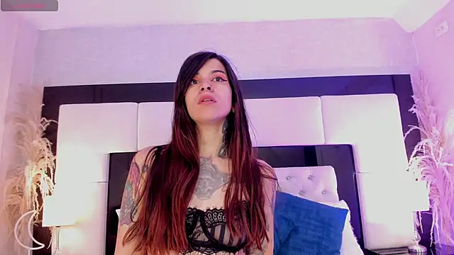 Maddissonlove online show from 02-18-25, 12:17