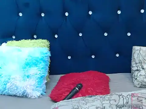 roseendoo1 online show from 03-01-25, 10:24