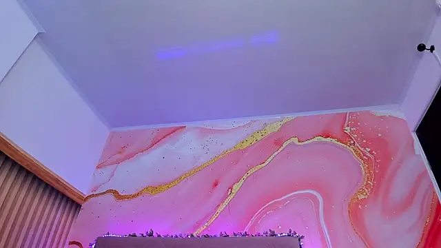 Snapshot of Daisy__rose chatting on 02-24-25, 11:10 Daisy rose online show from 02-24-25, 11:10