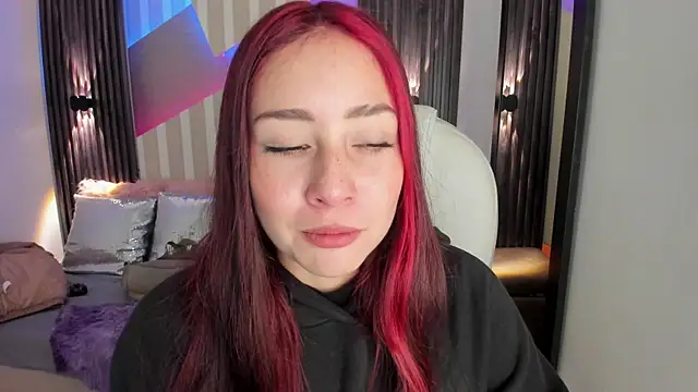 emily layton online show from 11-06-25, 02:51