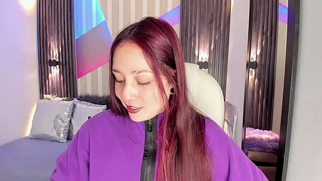 emily layton online show from 11-24-25, 02:39