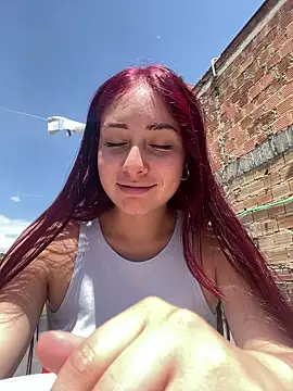 Snapshot of emily_layton chatting on 02-09-26, 04:22 emily layton online show from 02-09-26, 04:22