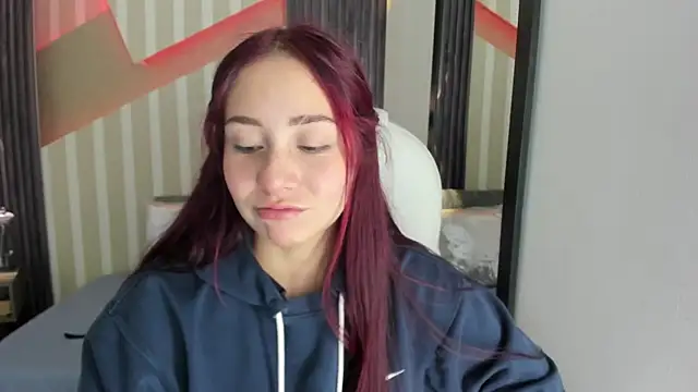 Snapshot of emily_layton chatting on 02-23-26, 12:30 emily layton online show from 02-23-26, 12:30