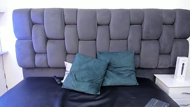 Alison Chan  online show from 02-21-25, 04:26