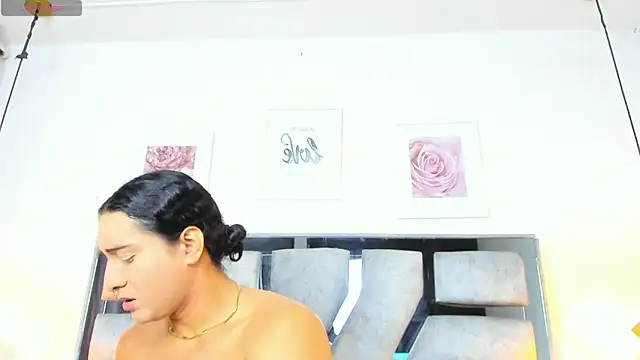 Alison Chan  online show from 06-30-26, 08:21