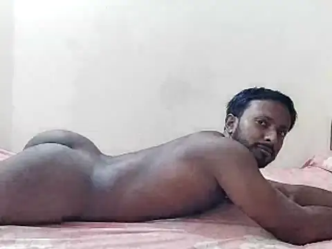 Snapshot of HunkyAriyan chatting on 06-11-26, 04:16 HunkyAriyan online show from 06-11-26, 04:16