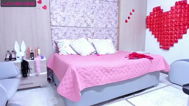 melody brunnet online show from 03-22-25, 02:03