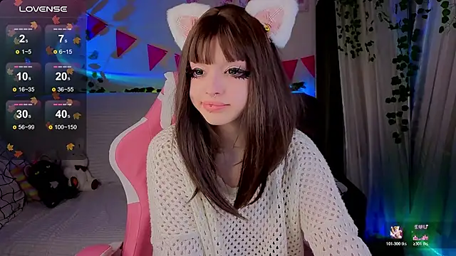 Snapshot of MonikaMayson chatting on 12-02-25, 02:45 MonikaMayson online show from 12-02-25, 02:45