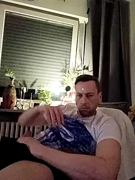 Snapshot of Jastra chatting on 11-12-25, 07:57 Jastra online show from 11-12-25, 07:57