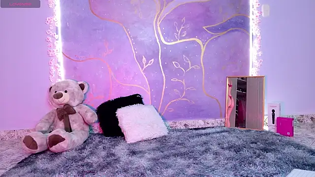 RileySkye online show from 05-02-26, 06:57