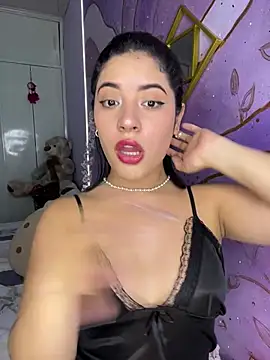 RileySkye online show from 06-25-26, 06:34