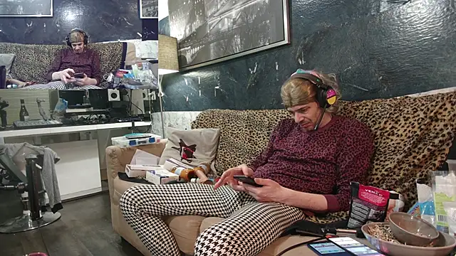 Doggyray44 online show from 02-18-25, 11:30