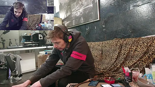 Doggyray44 online show from 02-19-25, 05:38