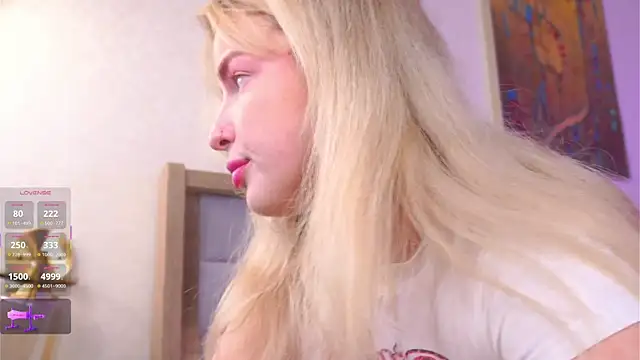 Snapshot of LiliBanger chatting on 07-12-26, 04:14 LiliBanger online show from 07-12-26, 04:14