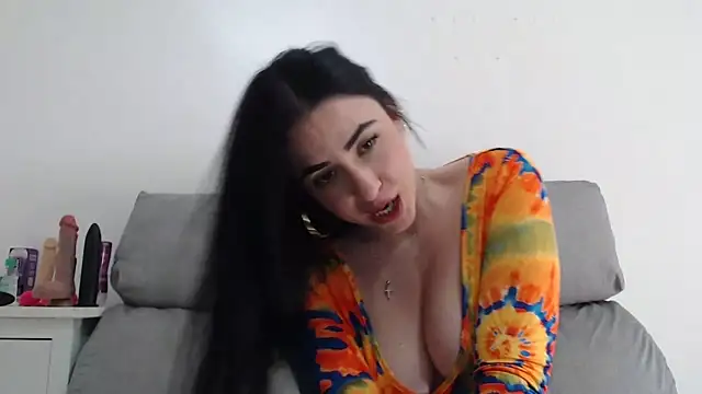 leilacam25 online show from 11-06-25, 02:18