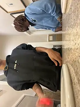 ppahcket online show from 12-12-24, 01:32