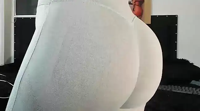 Snapshot of doll_celeste20 chatting on 01-15-25, 03:33 doll celeste20 online show from 01-15-25, 03:33