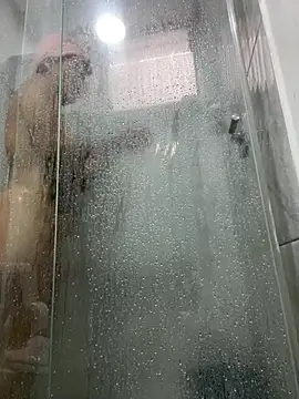 Snapshot of doll_celeste20 chatting on 02-15-25, 06:33 doll celeste20 online show from 02-15-25, 06:33