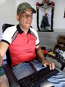 latinmartin73 online show from 12-24-24, 10:28