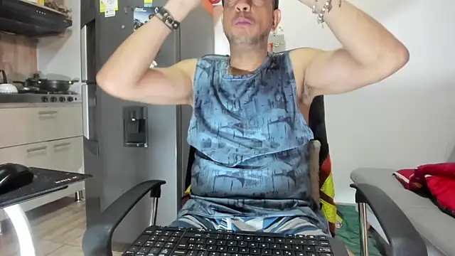 latinmartin73 online show from 01-06-25, 08:28
