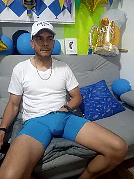 latinmartin73 online show from 10-01-25, 02:39