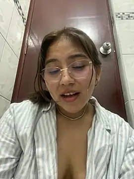 Snapshot of kittyfresita chatting on 01-09-25, 07:52 kittyfresita online show from 01-09-25, 07:52