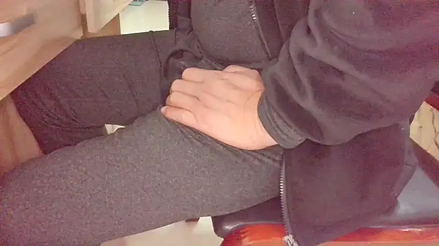 huzi518 online show from 11-23-25, 11:54