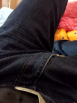 huzi518 online show from 04-12-26, 08:30