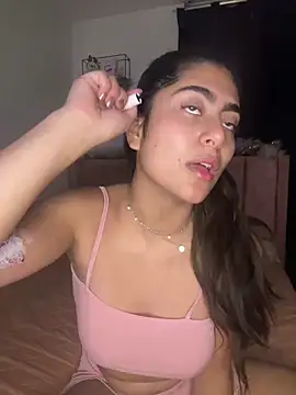 miakhalifaaa  online show from 12-14-24, 06:35