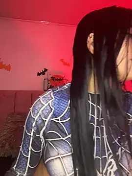 miakhalifaaa  online show from 10-26-25, 09:21