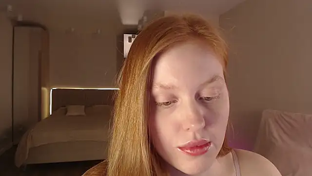 Snapshot of lulu_moonmoon chatting on 12-12-24, 04:43 lulu moonmoon online show from 12-12-24, 04:43