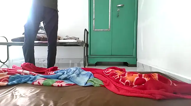 Snapshot of hot_dark_chocolate08 chatting on 01-03-25, 07:27 hot dark chocolate08 online show from 01-03-25, 07:27