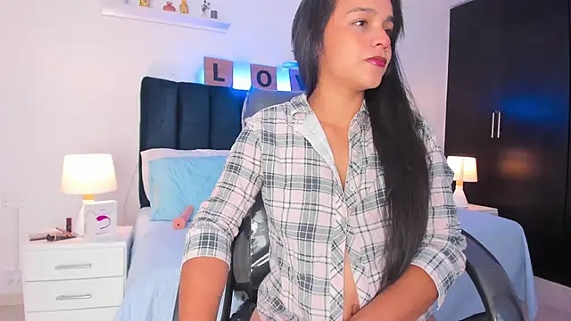 Mia brunette26 online show from 01-17-25, 03:12