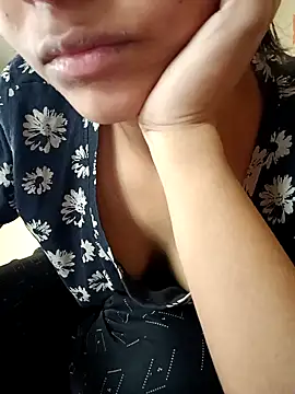 Sanaya 7 online show from 12-23-24, 05:17