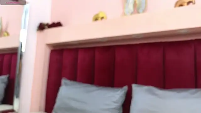 JESSYCORTES online show from 02-15-25, 01:05