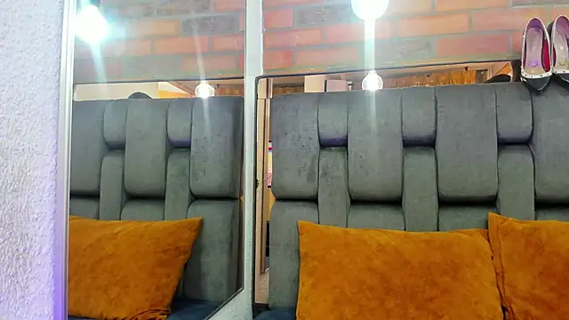 JESSYCORTES online show from 09-10-25, 01:33