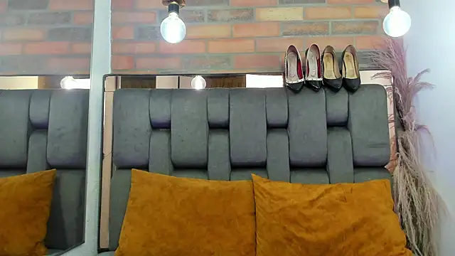 JESSYCORTES online show from 09-30-25, 02:44