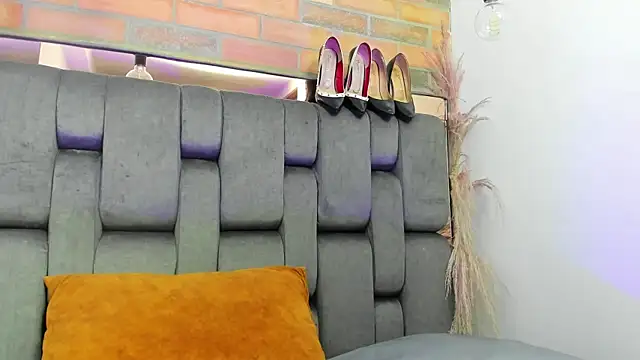 JESSYCORTES online show from 10-04-25, 02:37